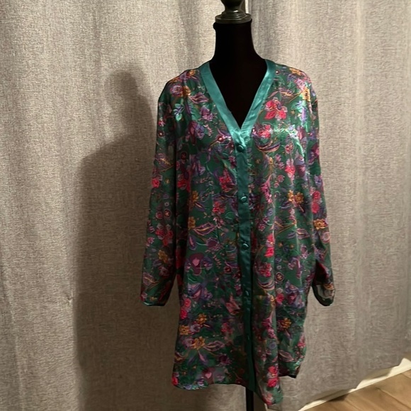 Vintage Gold Label VS Green Floral Sheer Oversized Night Shirt. Size P/S - Picture 1 of 9